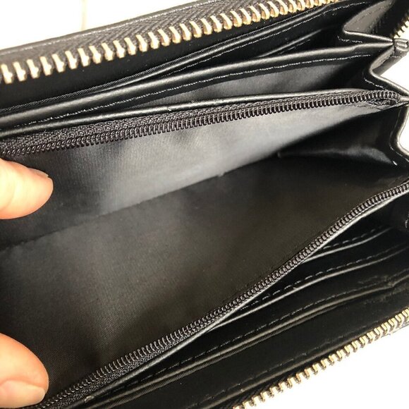 VINTAGE GUESS 1981 Black Leather Wallet Clutch Strap Studded Silver Hardware - Picture 7 of 14